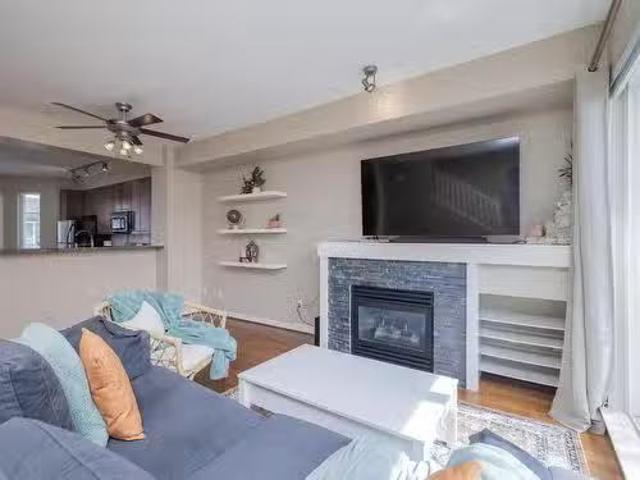 Street, Surrey, BC, V4N 5S8 townhouse for sale Listing ID.