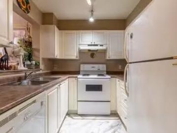Street, Surrey, BC, V3T 5W2 Single Family Property For Sale.