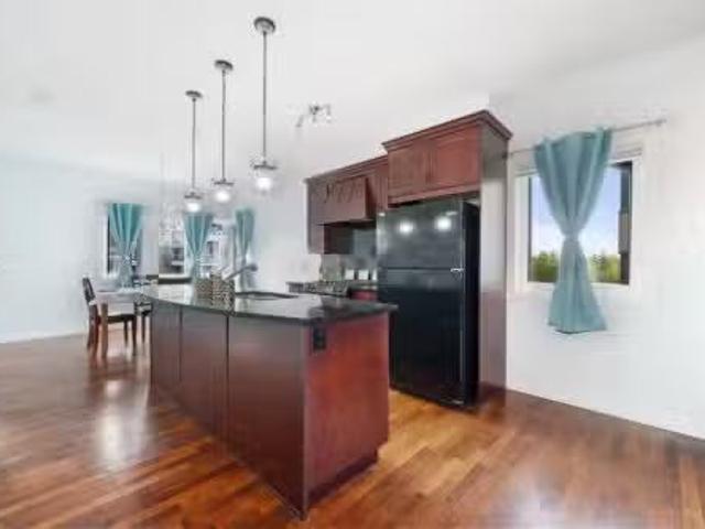 Street Sw, Calgary, AB, T2T 3S9 condo for sale Listing ID.