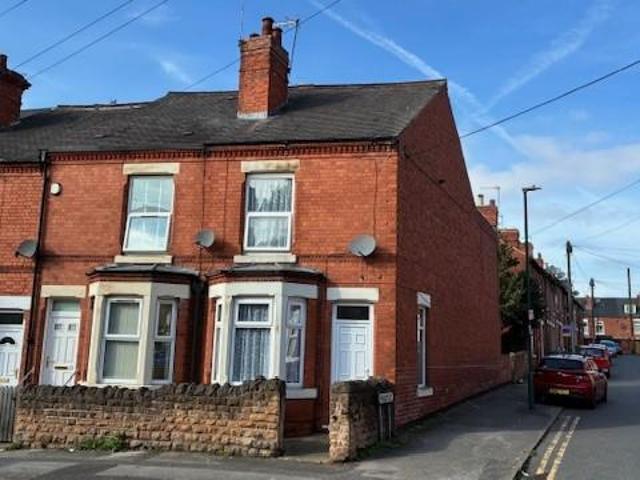 Strelley Street, Nottingham, NG6 2 bed end of terrace house to rent £850 pcm £196 pw
