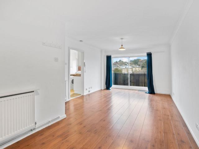 Stretford Court, 110 Worple Road, London SW19, Studio to rent, £1,550 pcm | PrimeLocation