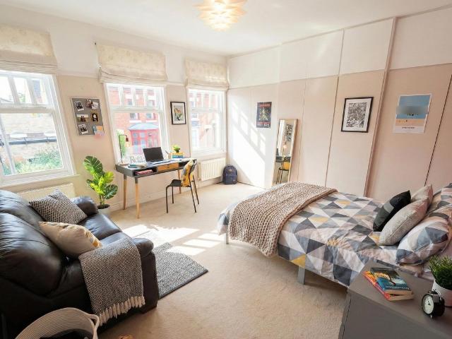 Stretton Road, Leicester LE3, 5 bed shared accommodation to rent, £2,275 pcm | PrimeLocation