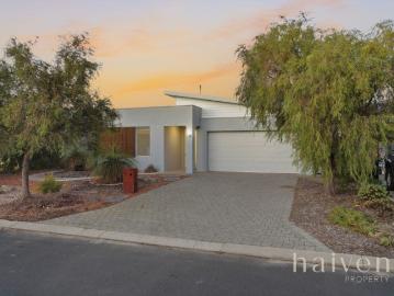 Striking Vasse Living