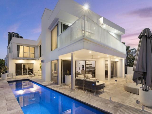 Striking Contemporary Waterfront Residence