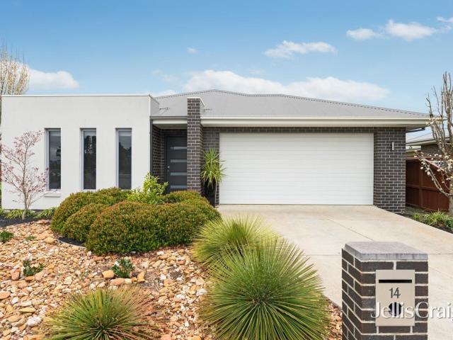 Striking Family Home in Insignia