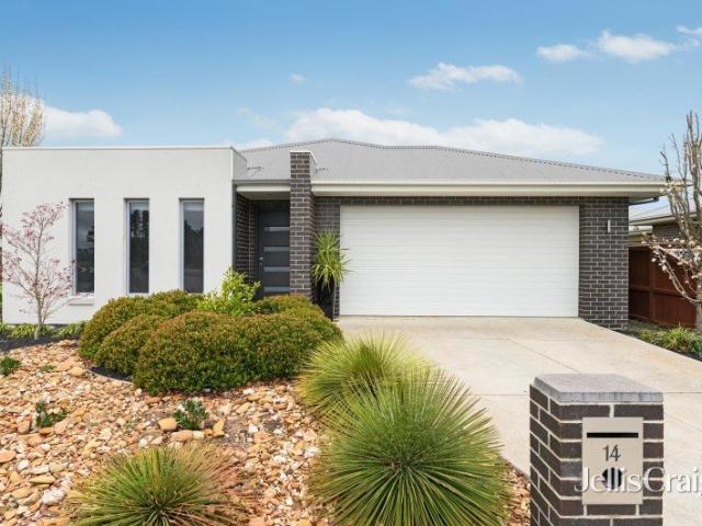 Striking Family Home in Insignia