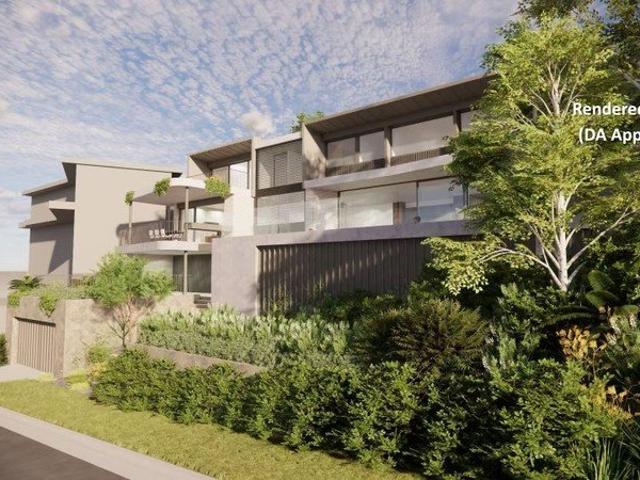 Striking harbour view residence basks in north aspect