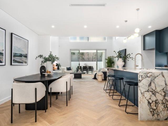 Striking Near New 5 Bedroom Contemporary Home in a Quiet Locale