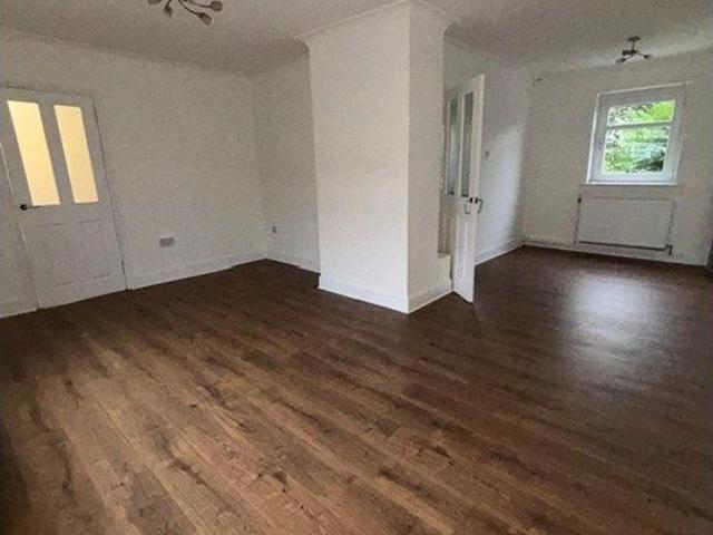 Striven Crescent, Wishaw ML2, 3 bed end terrace house to rent, £950 pcm | PrimeLocation