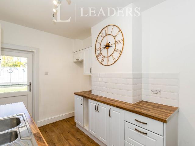 Strode Road PO2, 2 bed terraced house to rent, £1,225 pcm | PrimeLocation