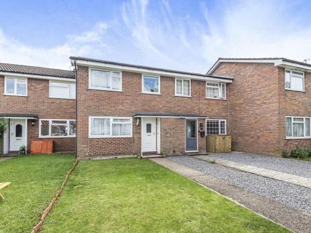 Stroller Close, Thatcham RG19, 3 bed terraced house to rent, £1,650 pcm | PrimeLocation