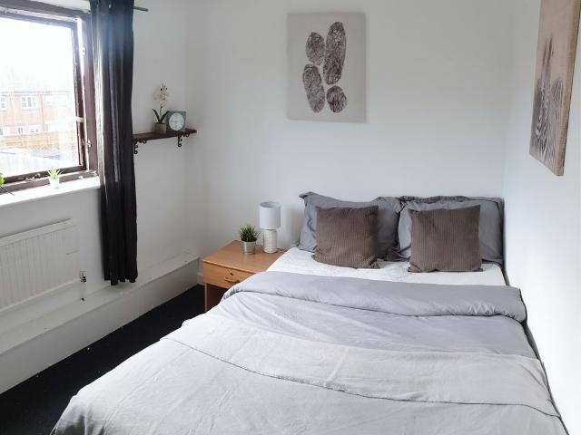 Stroud Avenue, Willenhall WV12, 9 bed shared accommodation to rent, £498 pcm | PrimeLocation