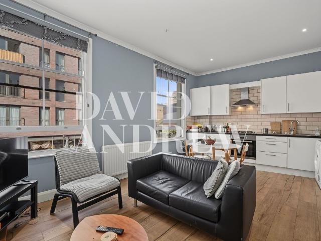 Stroud Green Road, London N4, 2 bed flat to rent, £2,400 pcm | PrimeLocation
