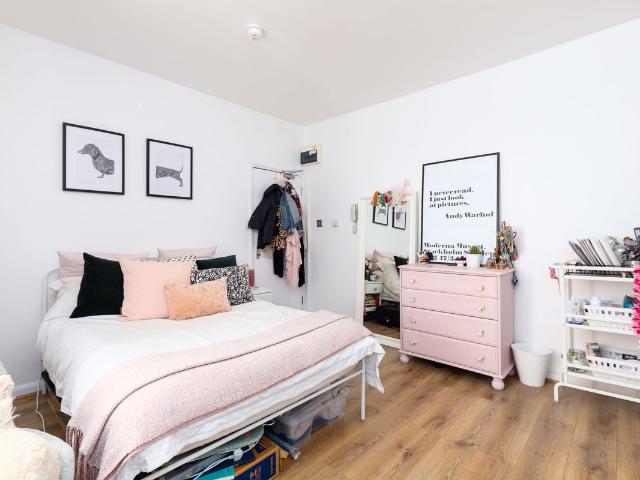 Stroud Green Road, London N4, Studio to rent, £1,200 pcm | PrimeLocation