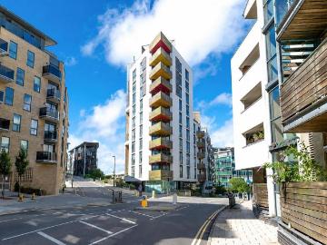 Stroudley Road, Brighton 2 bed apartment to rent £2,000 pcm £462 pw