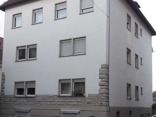 Stuttgart Ost: Schöne 1 Zimmer Wohnung mit großzügigem Bad und Küche