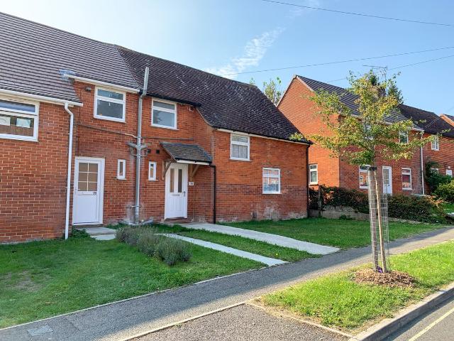 Stuart Crescent, Winchester SO22, 6 bed terraced house to rent, £2,900 pcm | PrimeLocation
