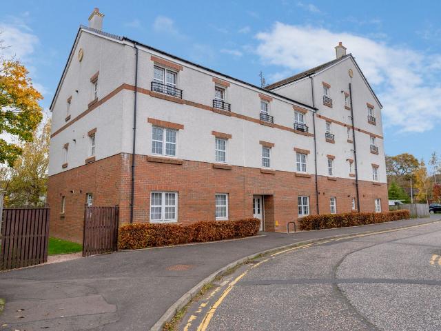 Stuart Square, Edinburgh EH12, 2 bed flat to rent, £1,450 pcm | PrimeLocation