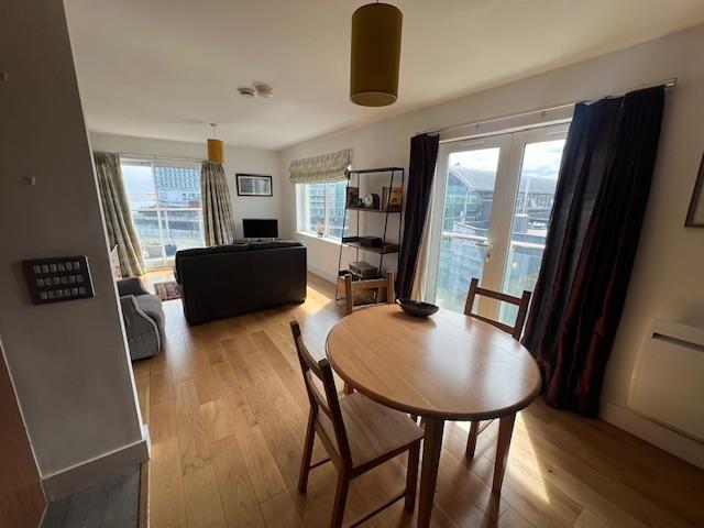 Stuart Street, Cardiff, CF10 2 bed apartment to rent £1,300 pcm £300 pw