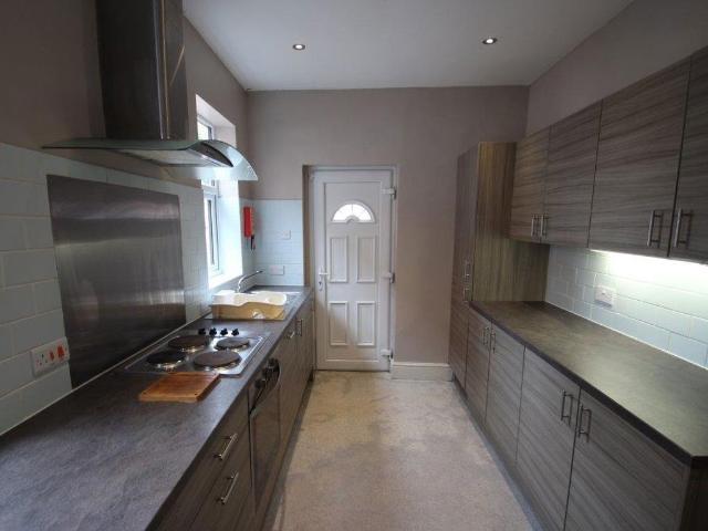 Stuart Street, Leicester LE3, 4 bed terraced house to rent, £390 pcm | PrimeLocation