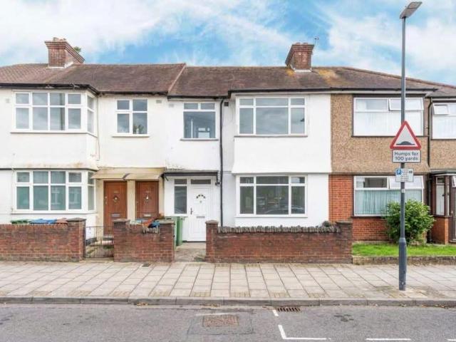 Stuart Road, Harrow HA3, 5 bed semi detached house to rent, £2,900 pcm | PrimeLocation