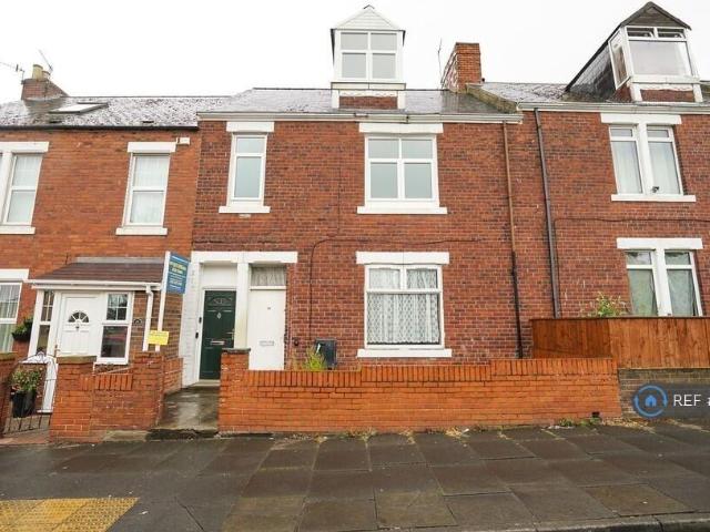 Stuart Terrace, Gateshead, NE10 5 bed maisonette to rent £1,250 pcm £288 pw