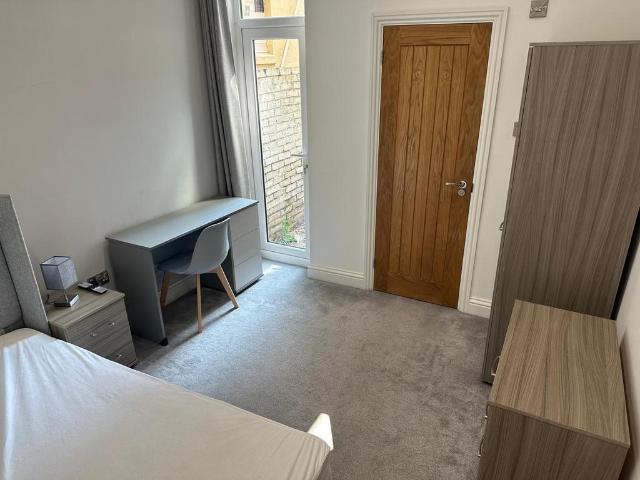 Stubbington Avenue, Portsmouth PO2 7 bed house of multiple occupation to rent £695 pcm £160 pw