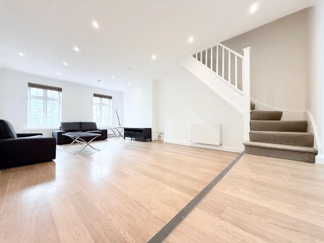 Stucley Place, Camden Town NW1, 2 bed maisonette to rent, £3,300 pcm | PrimeLocation