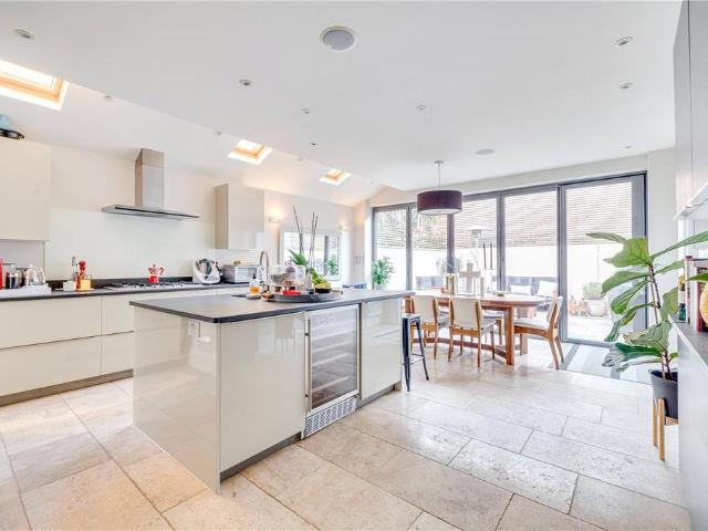 Studdridge Street, Fulham/Parsons. 6 bed terraced house to rent £12,750 pcm £2,942 pw