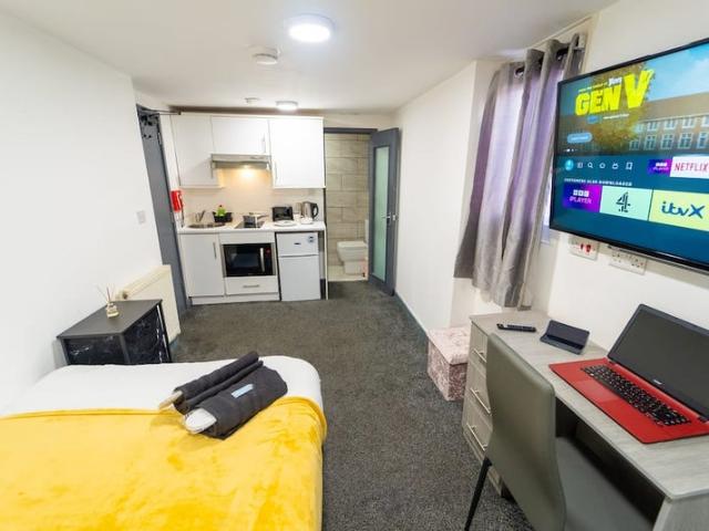Student Offer! ✨✨: Compact Studio Next to Uob