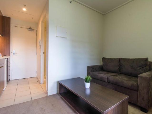 STUDENT ONLY ACCOMODATION Kingsbury Gardens Double Studio