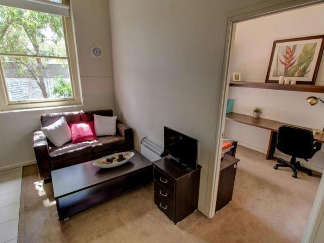 STUDENT ONY ACCOMODATION AT Kingsbury Garden Two Bedroom