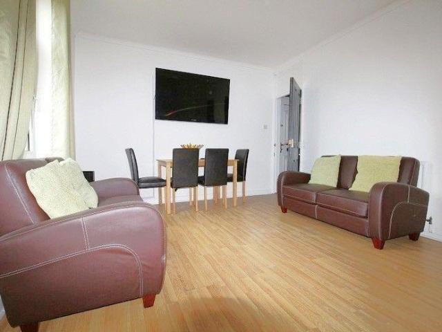 Student Accomodation, 59 Waterloo. 4 bed house share to rent £515 pcm £119 pw