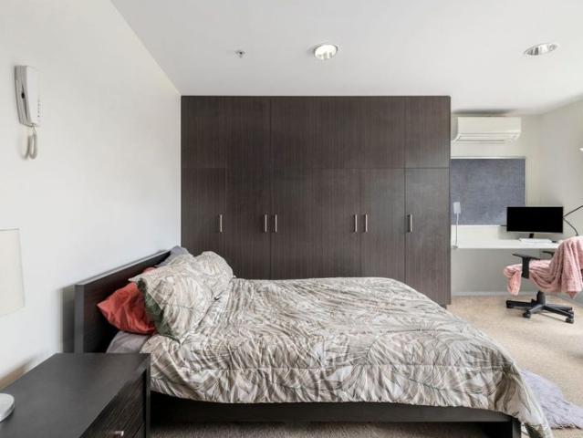 STUDENT ACCOMODATION