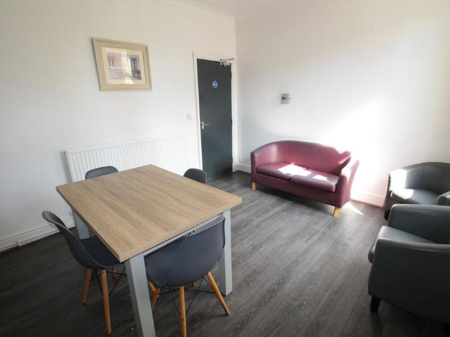 Student Accommodation 26/27, 56. 5 bed house share to rent £449 pcm £104 pw