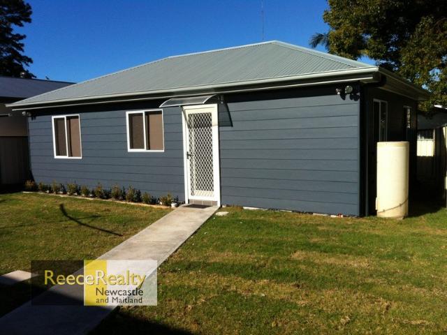 STUDENT ACCOMMODATION 4 BEDROOM GRANNY FLAT