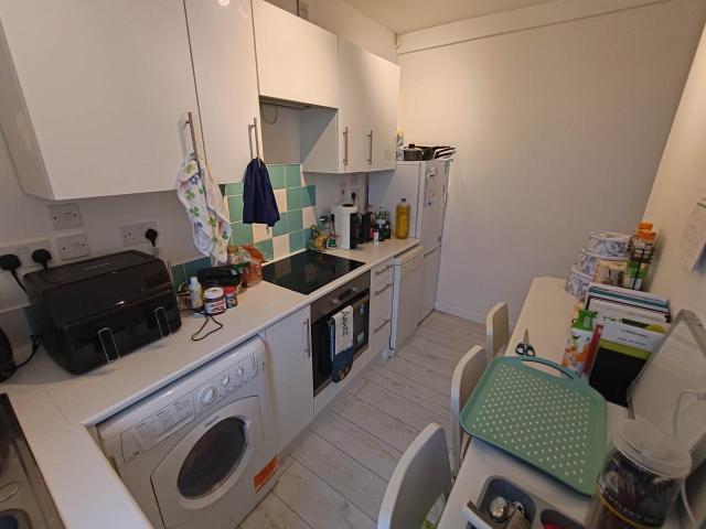 student_apartment for rent in Violet Row CF24 4SF