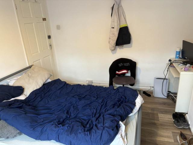 student_apartment for rent in Angus Street Roath Cardiff CF24 3LW