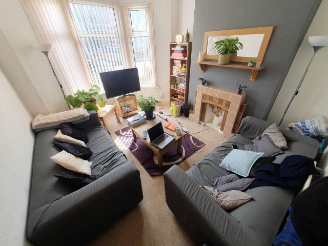 student_apartment for rent in Australia Road Heath CF14 3DB