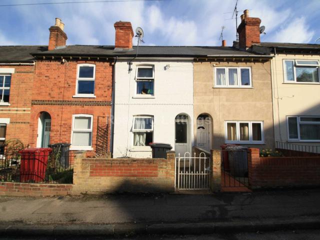 student_apartment for rent in Blenheim Gardens, Reading