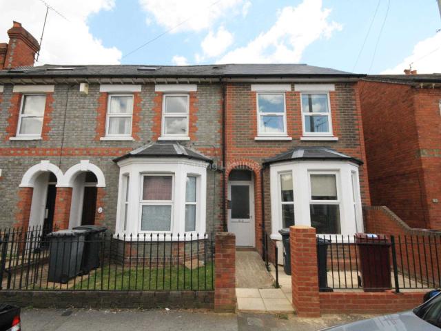 student_apartment for rent in Blenheim Road, Reading