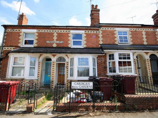student_apartment for rent in Cardigan Gardens, Reading