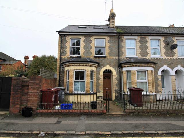 student_apartment for rent in De Beauvoir Road, Reading