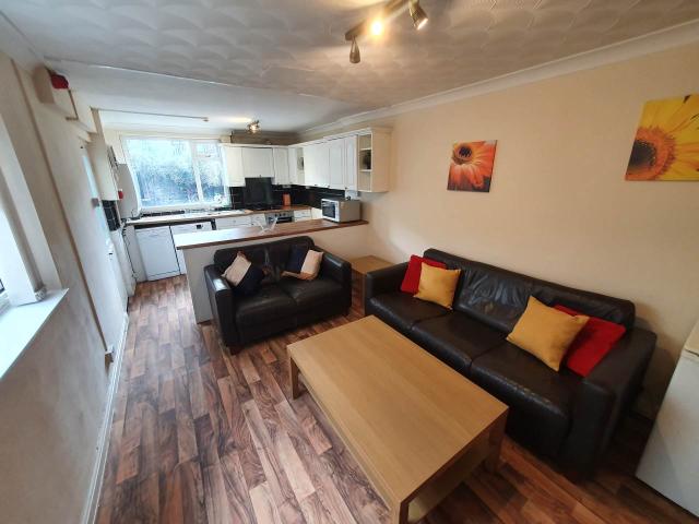 student_apartment for rent in Donald Street Roath Cardiff CF24 4TN