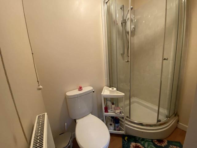 student_apartment for rent in Rhymney Street Cathays Cardiff CF24 4DH