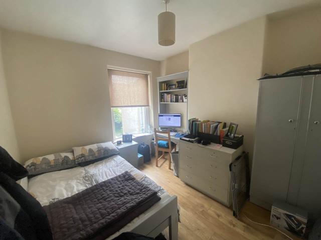 student_apartment for rent in Strathnairn Street Roath CF24 3JN