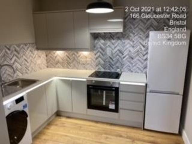 student_apartment in 166 Gloucester Road, Patchway