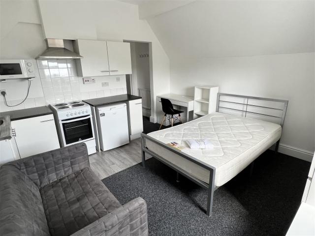 student_apartment in 16 Eccles Old Road, Salford