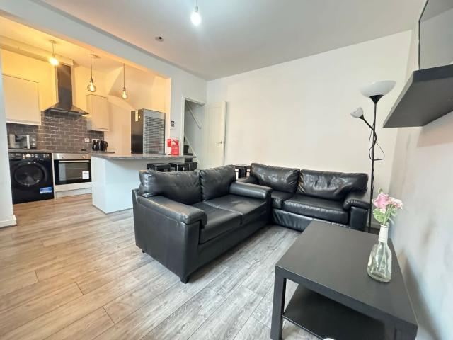 student_apartment in Thornville Mount,Ls6