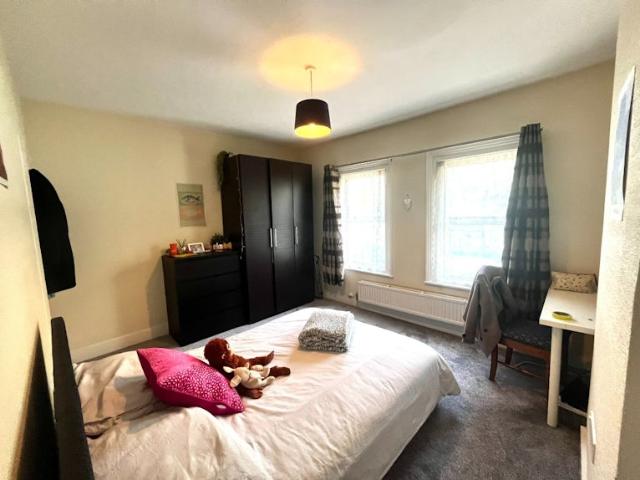 student_apartment in Basingstoke Road, Reading, RG2